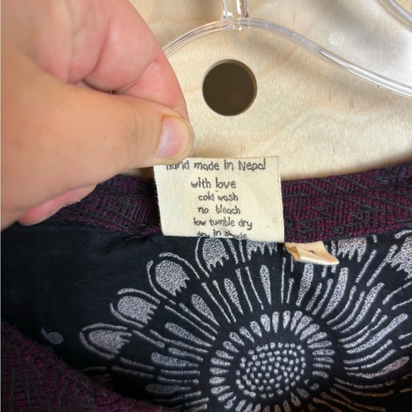 Ekadesma Burgundy Zip Up Jacquard Nepalese Jacket Medium - Picture 6 of 6